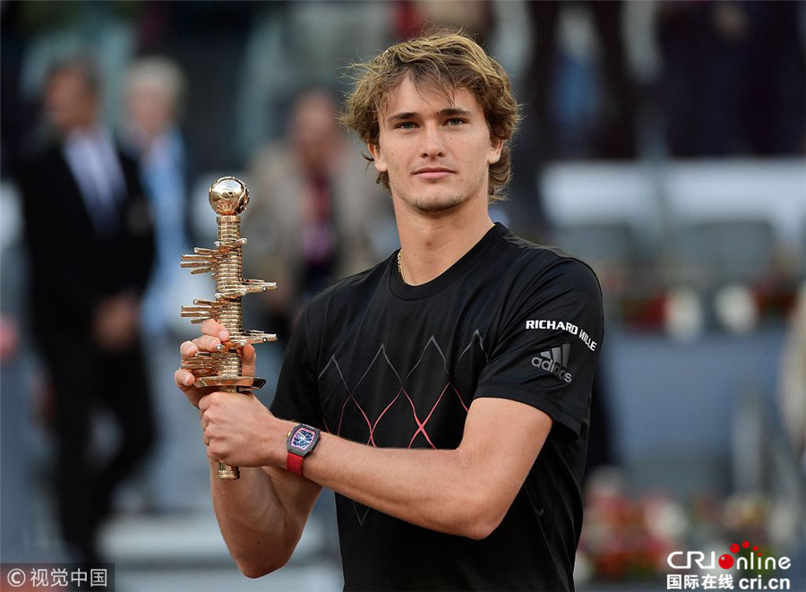 他在训练和 他在训练和