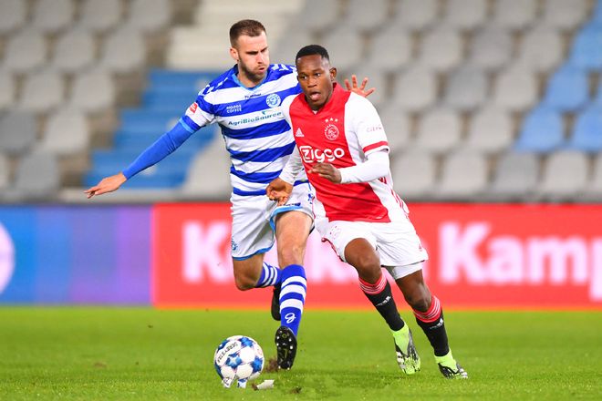 通过手机A 通过手机A