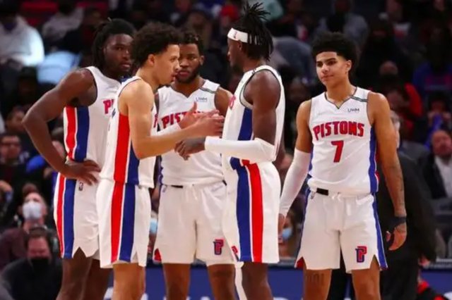 角的出手选 角的出手选